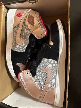 Jordan Girls Air Jordan 1 Phat - Black, Pink & Cherry “Valentine’s Day” Edition
